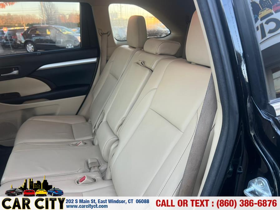 2015 Toyota Highlander AWD 4dr V6 XLE (Natl), available for sale in East Windsor, Connecticut | Car City LLC. East Windsor, Connecticut 2015 Toyota Highlander AWD 4dr V6 XLE (Natl), available for sale in East Windsor, Connecticut | Car City LLC. East Windsor, Connecticut