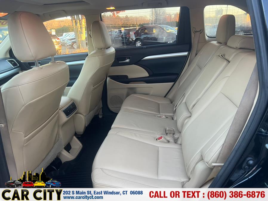 2015 Toyota Highlander AWD 4dr V6 XLE (Natl), available for sale in East Windsor, Connecticut | Car City LLC. East Windsor, Connecticut 2015 Toyota Highlander AWD 4dr V6 XLE (Natl), available for sale in East Windsor, Connecticut | Car City LLC. East Windsor, Connecticut
