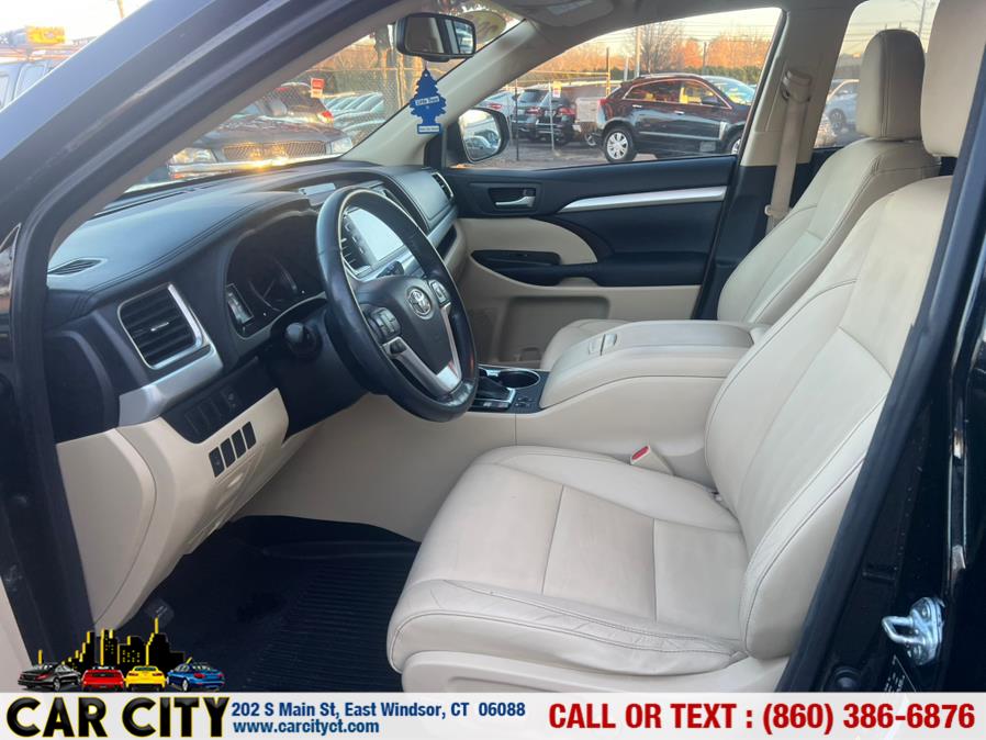 2015 Toyota Highlander AWD 4dr V6 XLE (Natl), available for sale in East Windsor, Connecticut | Car City LLC. East Windsor, Connecticut 2015 Toyota Highlander AWD 4dr V6 XLE (Natl), available for sale in East Windsor, Connecticut | Car City LLC. East Windsor, Connecticut