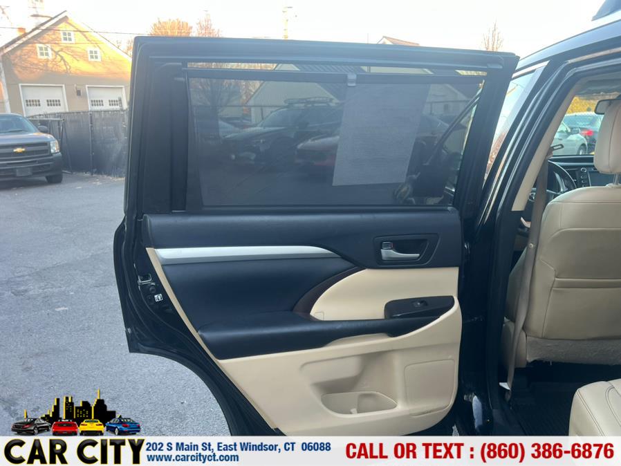 2015 Toyota Highlander AWD 4dr V6 XLE (Natl), available for sale in East Windsor, Connecticut | Car City LLC. East Windsor, Connecticut 2015 Toyota Highlander AWD 4dr V6 XLE (Natl), available for sale in East Windsor, Connecticut | Car City LLC. East Windsor, Connecticut