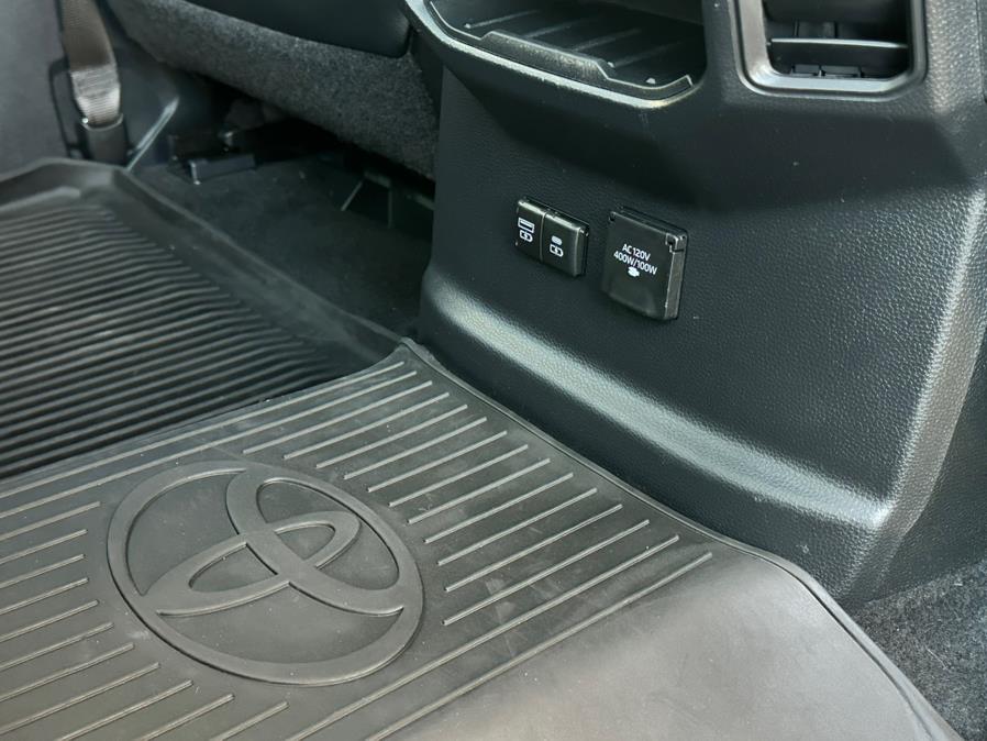 2022 Toyota Tundra 4WD Limited CrewMax 5.5'' Bed (Natl), available for sale in Hillside, New Jersey | Champion Auto Hillside. Hillside, New Jersey 2022 Toyota Tundra 4WD Limited CrewMax 5.5'' Bed (Natl), available for sale in Hillside, New Jersey | Champion Auto Hillside. Hillside, New Jersey
