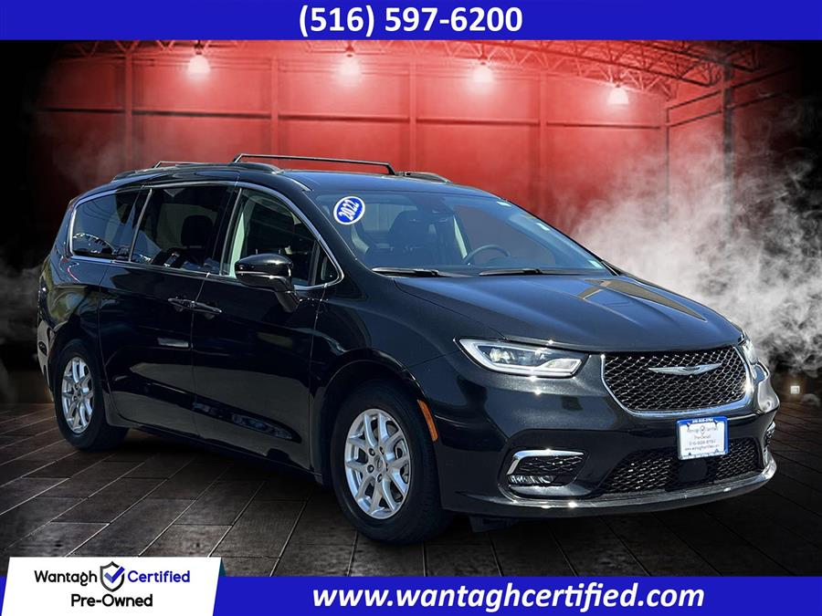 Used 2022 Chrysler Pacifica in Wantagh, New York | Wantagh Certified. Wantagh, New York