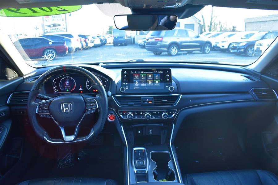 2019 Honda Accord Touring photo 21