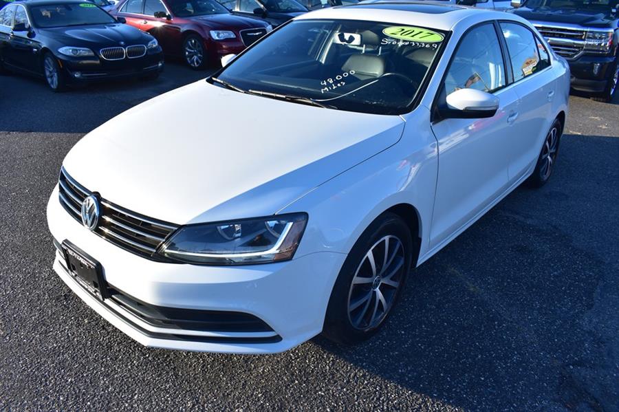 2017 Volkswagen Jetta SE photo 3