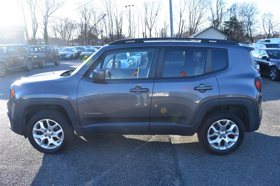 2016 Jeep Renegade Latitude photo 4