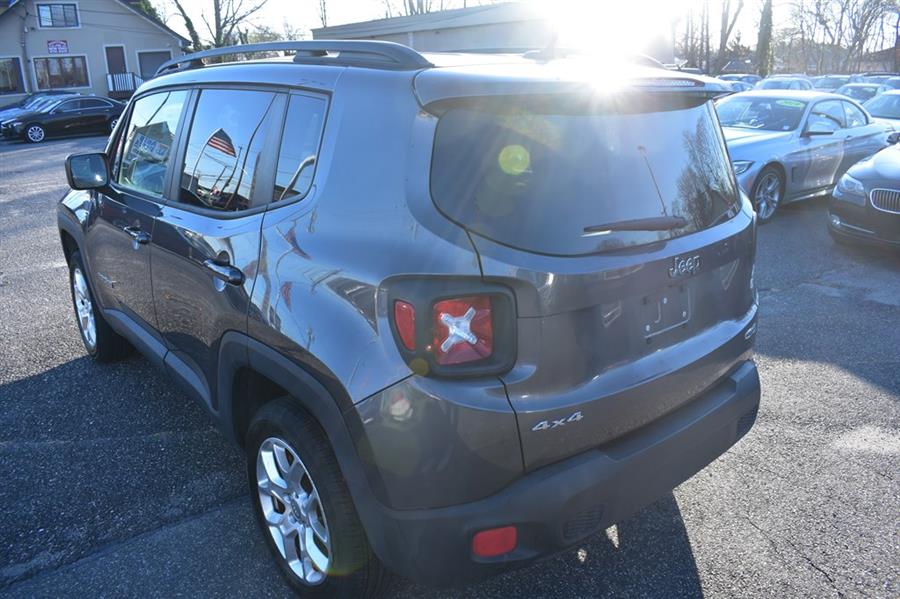 2016 Jeep Renegade Latitude photo 5