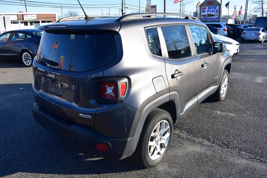 2016 Jeep Renegade Latitude photo 7