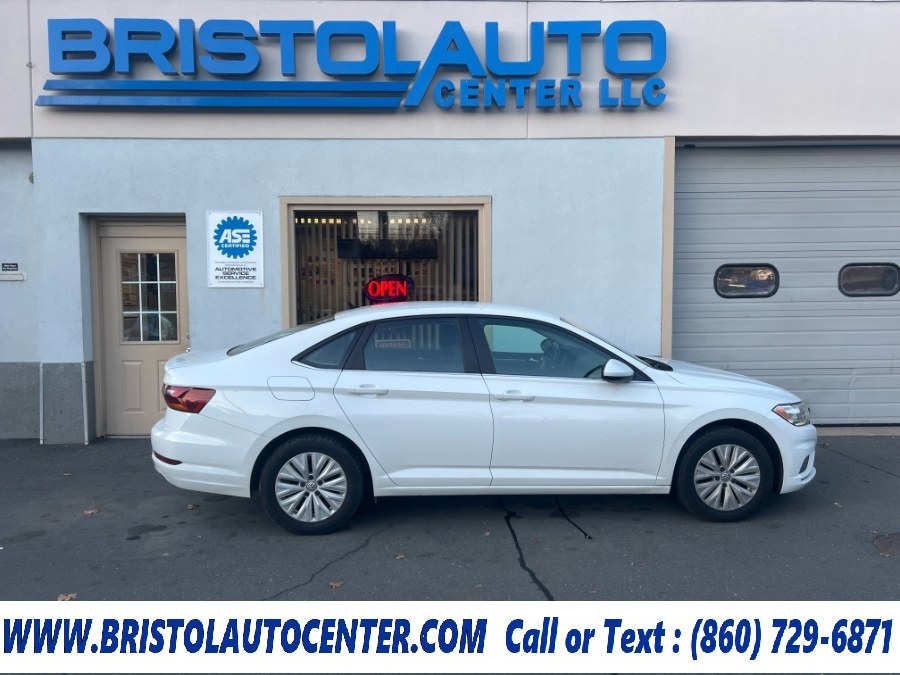 Used 2019 Volkswagen Jetta in Bristol, Connecticut | Bristol Auto Center LLC. Bristol, Connecticut