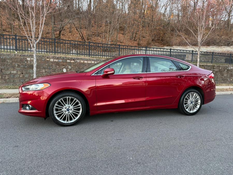 2016 Ford Fusion SE photo 1