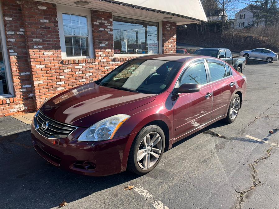 Used 2010 Nissan Altima in Naugatuck, Connecticut | Riverside Motorcars, LLC. Naugatuck, Connecticut