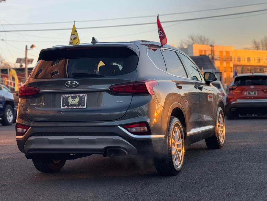 2019 Hyundai Santa Fe SEL photo 6