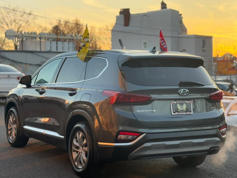 2019 Hyundai Santa Fe SEL photo 4