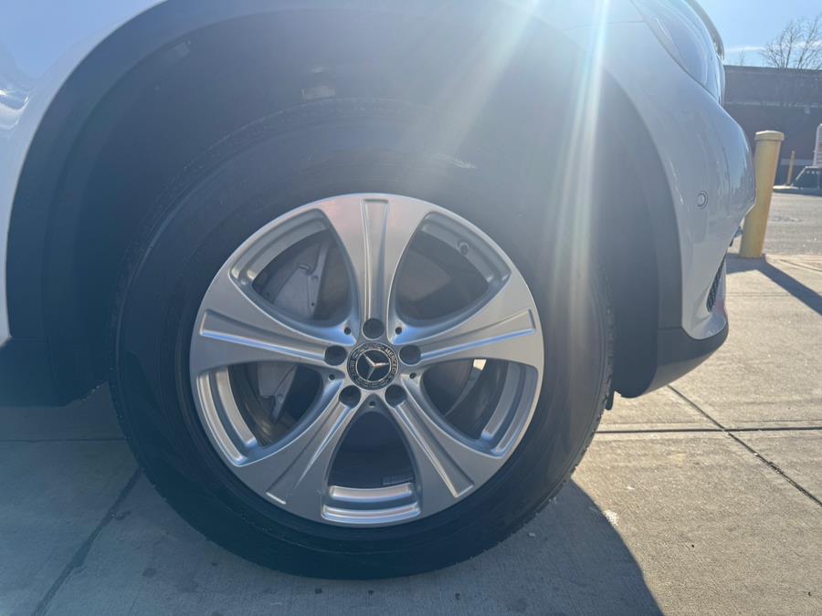 2018 Mercedes-Benz GLC GLC 300 4MATIC SUV, available for sale in Jamaica, New York | Sunrise Autoland. Jamaica, New York 2018 Mercedes-Benz GLC GLC 300 4MATIC SUV, available for sale in Jamaica, New York | Sunrise Autoland. Jamaica, New York