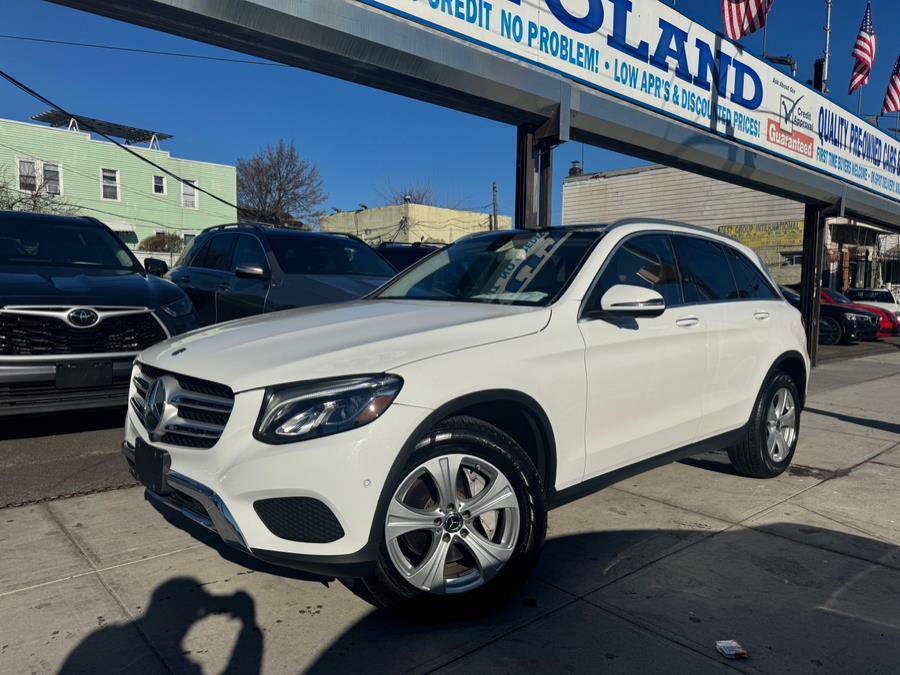 Used 2018 Mercedes-Benz GLC in Hempstead, New York | VIP Auto Credit Express. Hempstead, New York