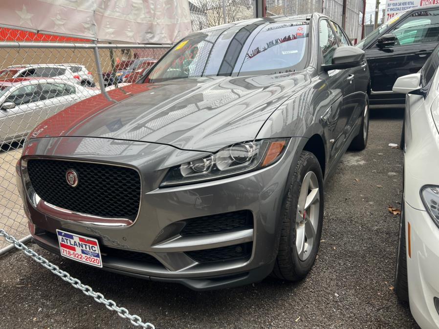 2017 Jaguar F-Pace Premium photo 1