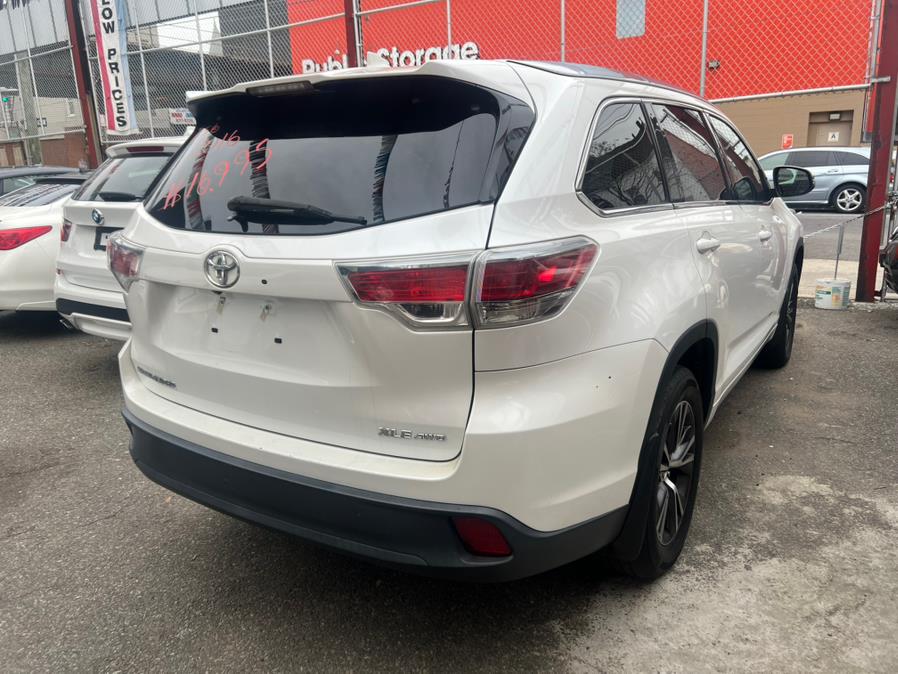 2016 Toyota Highlander XLE photo 4