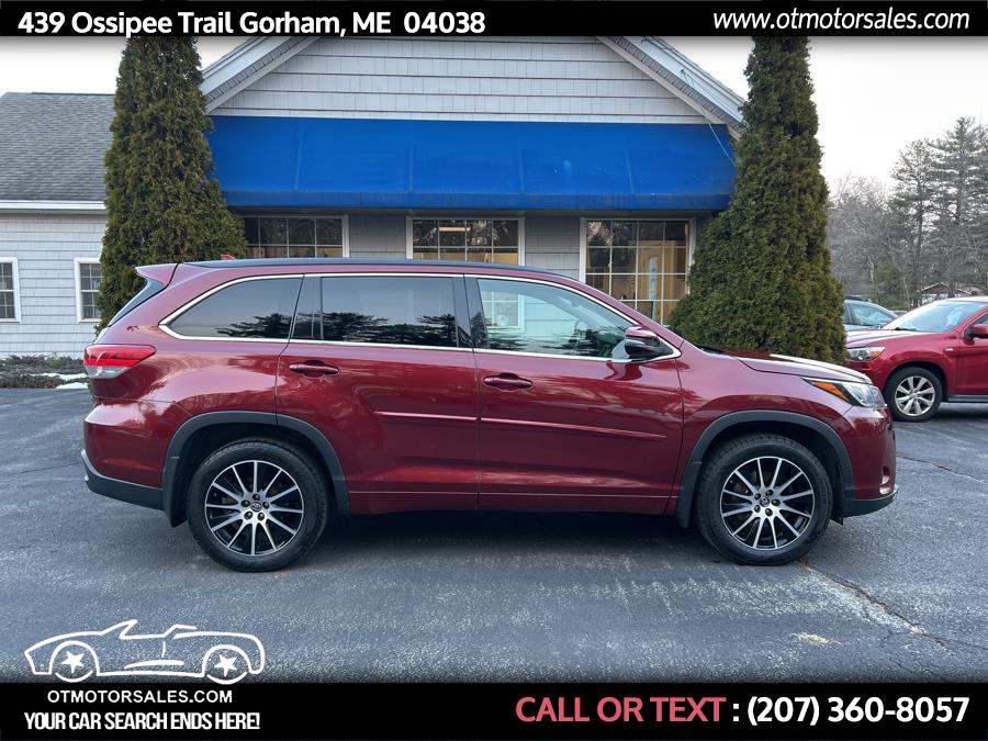 Used 2017 Toyota Highlander in Gorham, Maine | Ossipee Trail Motor Sales. Gorham, Maine