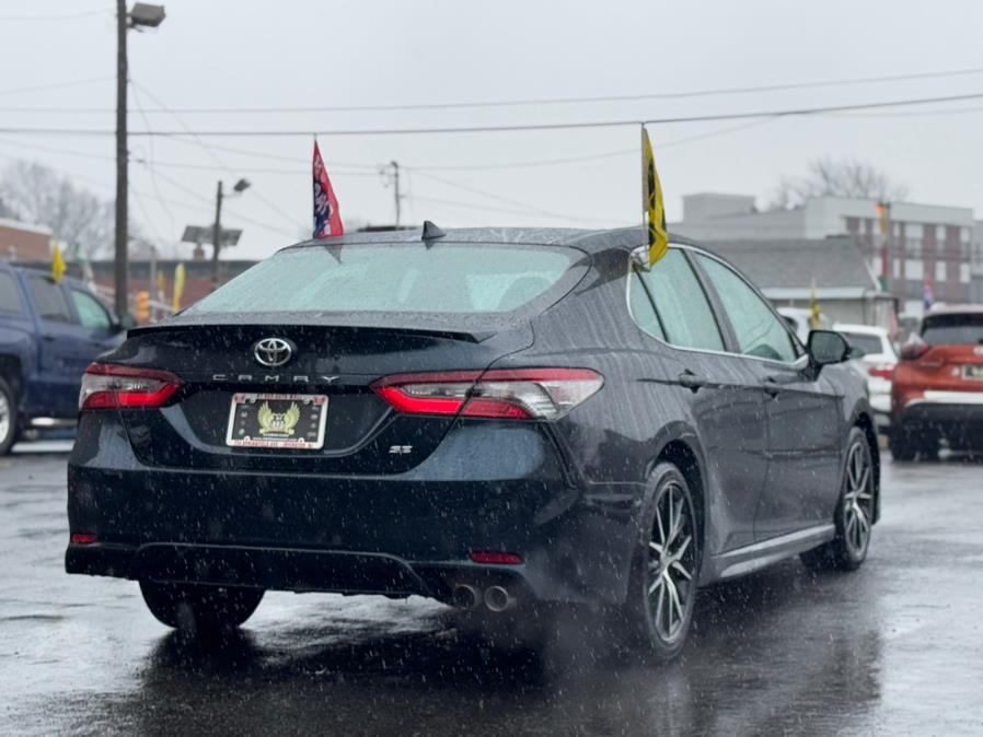 2021 Toyota Camry SE Nightshade photo 6