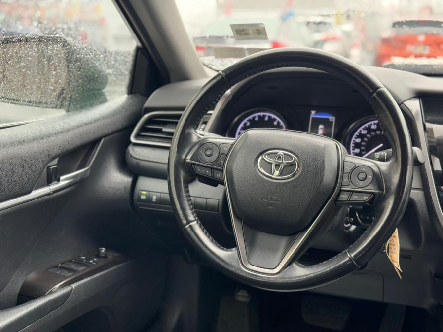 2021 Toyota Camry SE Nightshade photo 16