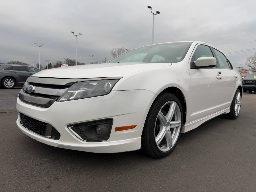 Used 2011 Ford Fusion in Ortonville, Michigan | Marsh Auto Sales LLC. Ortonville, Michigan