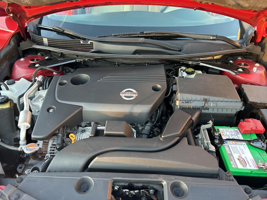 2015 Nissan Altima 4dr Sdn I4 2.5 S, available for sale in South Windsor , Connecticut | Ful-line Auto LLC. South Windsor , Connecticut 2015 Nissan Altima 4dr Sdn I4 2.5 S, available for sale in South Windsor , Connecticut | Ful-line Auto LLC. South Windsor , Connecticut