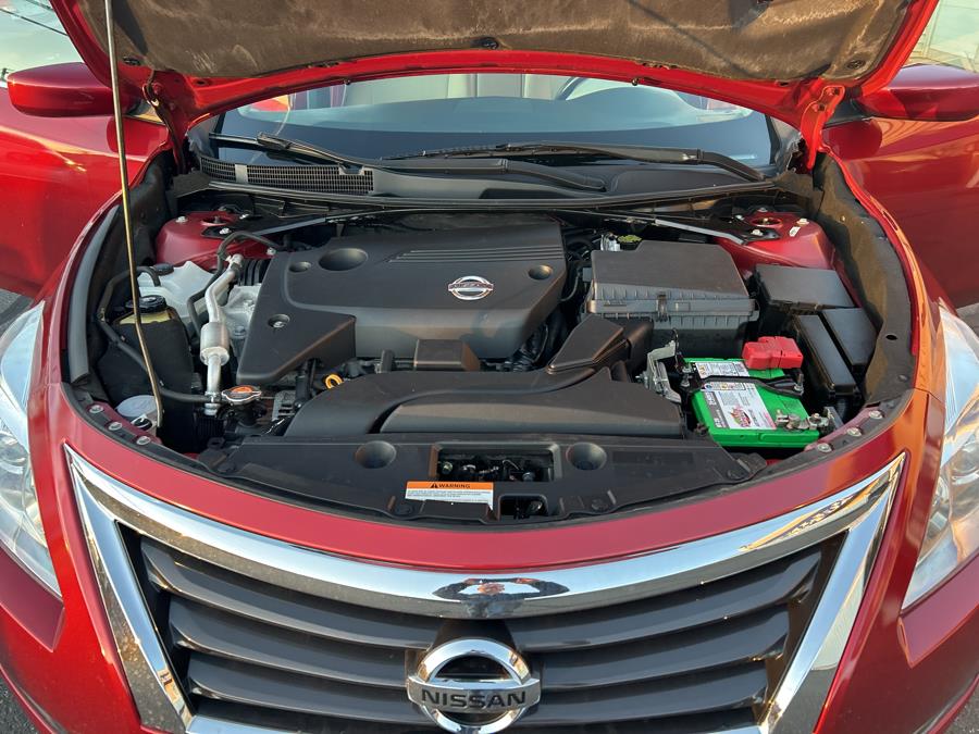 2015 Nissan Altima 4dr Sdn I4 2.5 S, available for sale in South Windsor , Connecticut | Ful-line Auto LLC. South Windsor , Connecticut 2015 Nissan Altima 4dr Sdn I4 2.5 S, available for sale in South Windsor , Connecticut | Ful-line Auto LLC. South Windsor , Connecticut