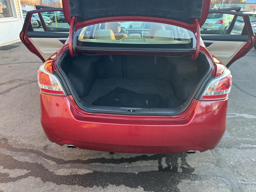 2015 Nissan Altima 4dr Sdn I4 2.5 S, available for sale in South Windsor , Connecticut | Ful-line Auto LLC. South Windsor , Connecticut 2015 Nissan Altima 4dr Sdn I4 2.5 S, available for sale in South Windsor , Connecticut | Ful-line Auto LLC. South Windsor , Connecticut