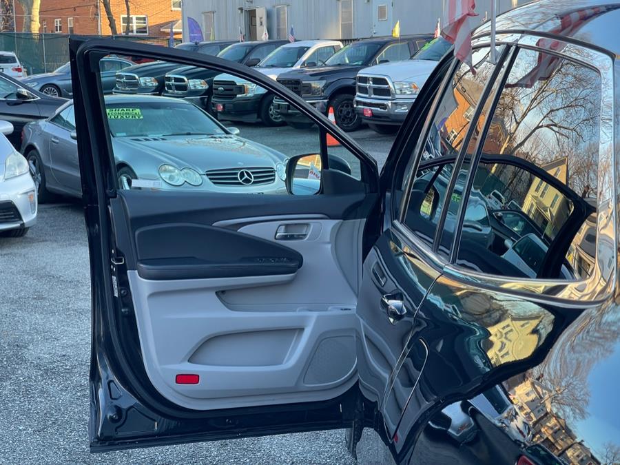 2018 Honda Pilot EX-L AWD, available for sale in Irvington , New Jersey | Auto Haus of Irvington Corp. Irvington , New Jersey 2018 Honda Pilot EX-L AWD, available for sale in Irvington , New Jersey | Auto Haus of Irvington Corp. Irvington , New Jersey