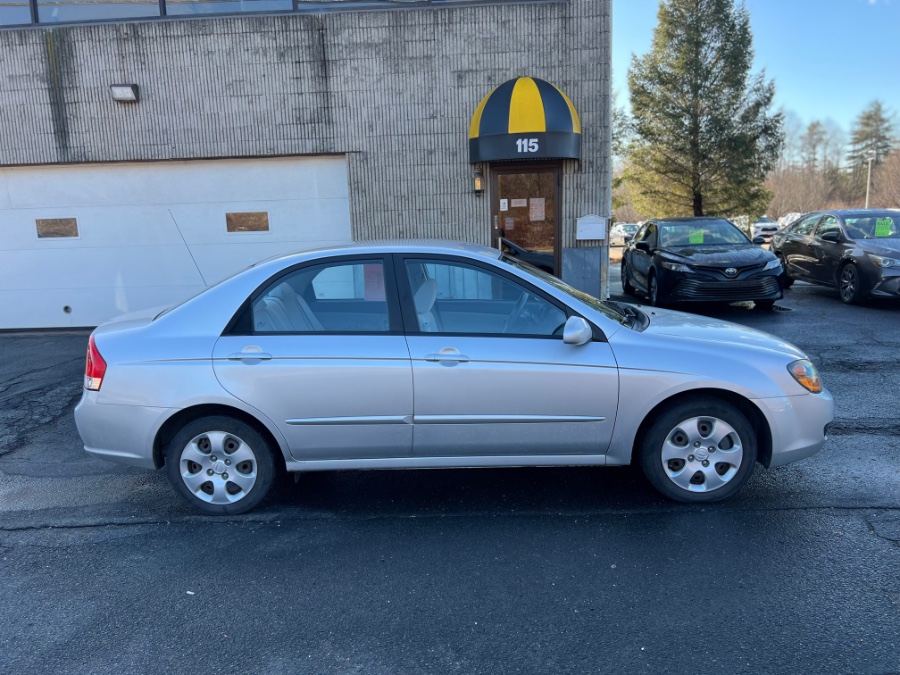 2009 Kia Spectra LX photo 3