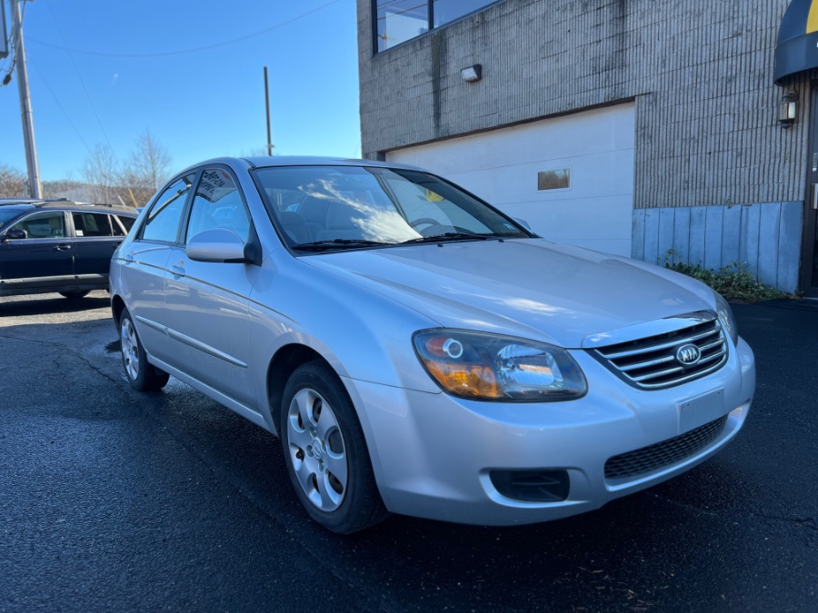 2009 Kia Spectra LX photo 2