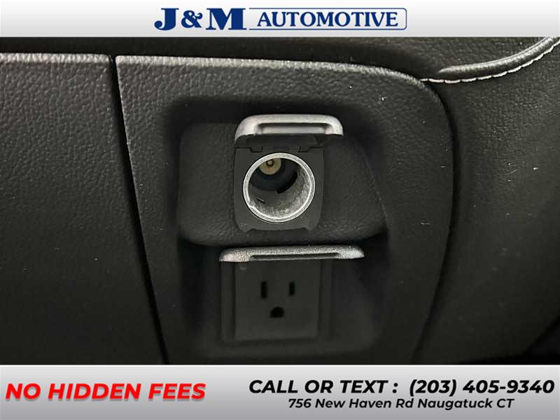 2017 GMC Sierra 1500 SLE, available for sale in Naugatuck, Connecticut | J&M Automotive Sls&Svc LLC. Naugatuck, Connecticut 2017 GMC Sierra 1500 SLE, available for sale in Naugatuck, Connecticut | J&M Automotive Sls&Svc LLC. Naugatuck, Connecticut