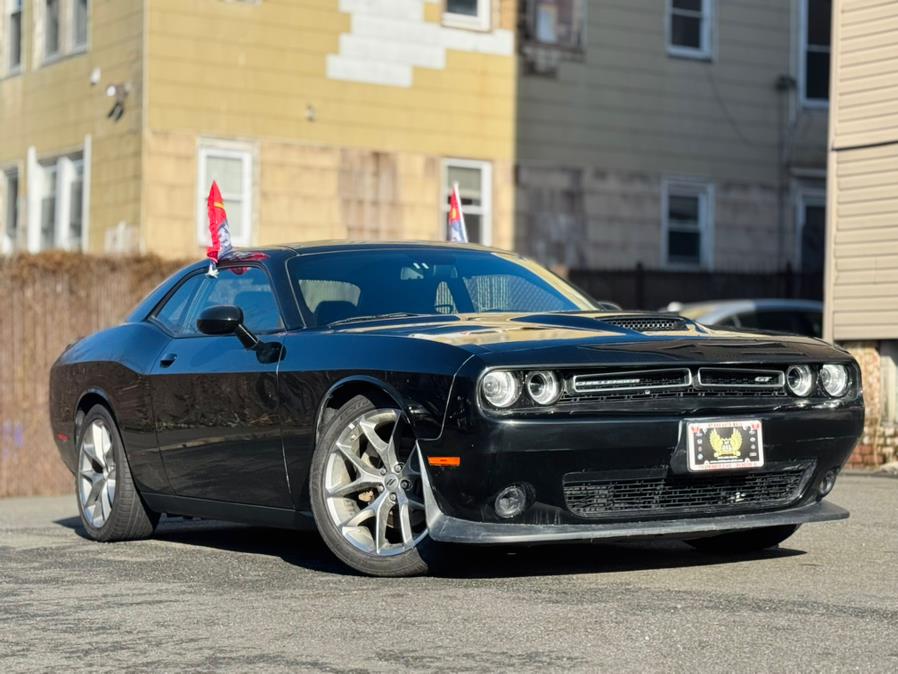 2023 Dodge Challenger GT photo 2