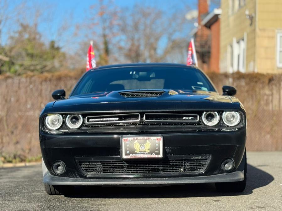 2023 Dodge Challenger GT photo 1