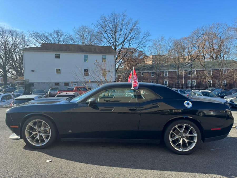 2023 Dodge Challenger GT photo 3