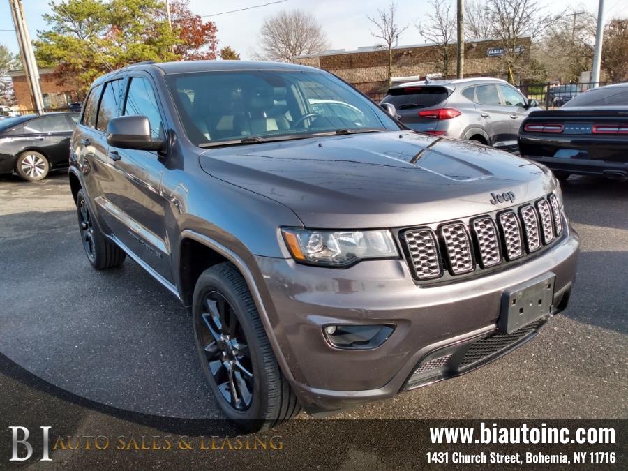 2018 Jeep Grand Cherokee Altitude photo 2