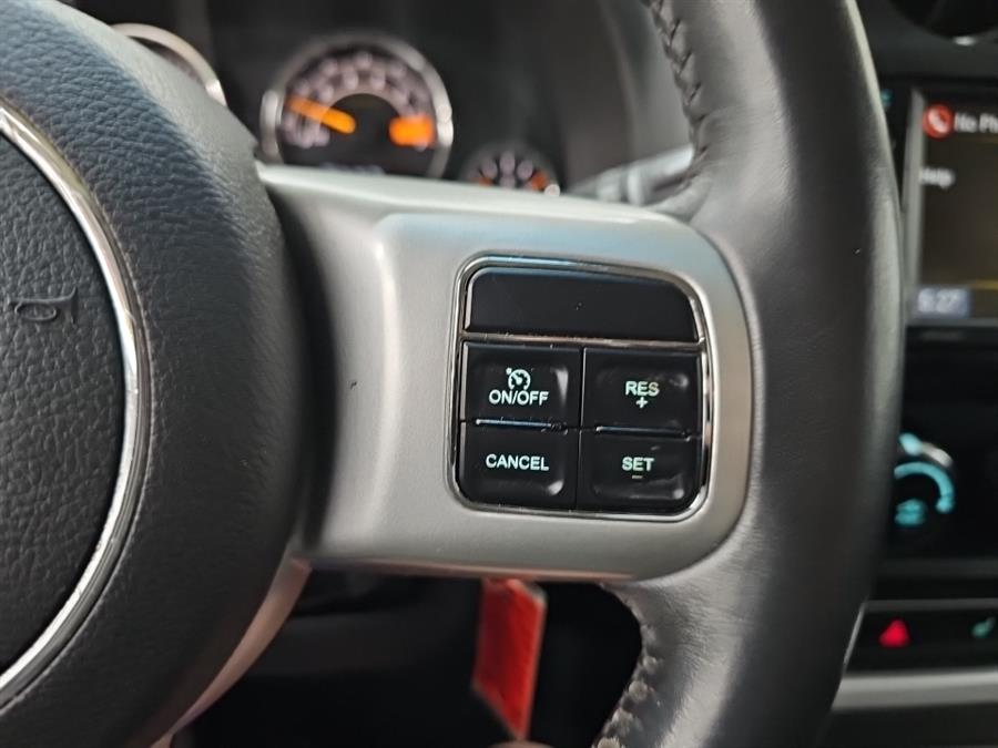 2016 Jeep Compass Latitude photo 20