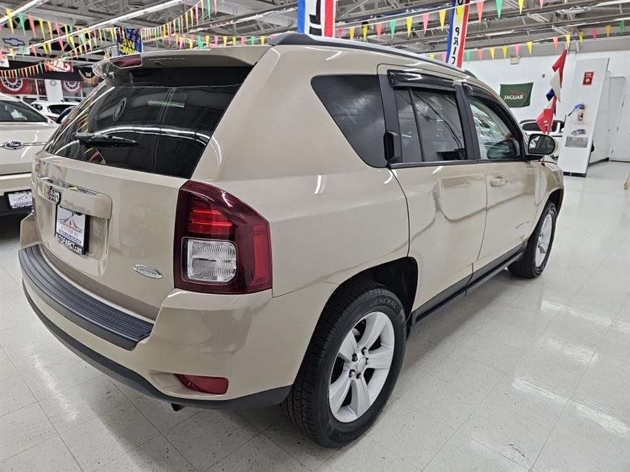 2016 Jeep Compass Latitude photo 5