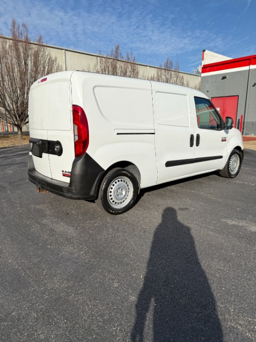 2017 RAM Promaster City Tradesman photo 5