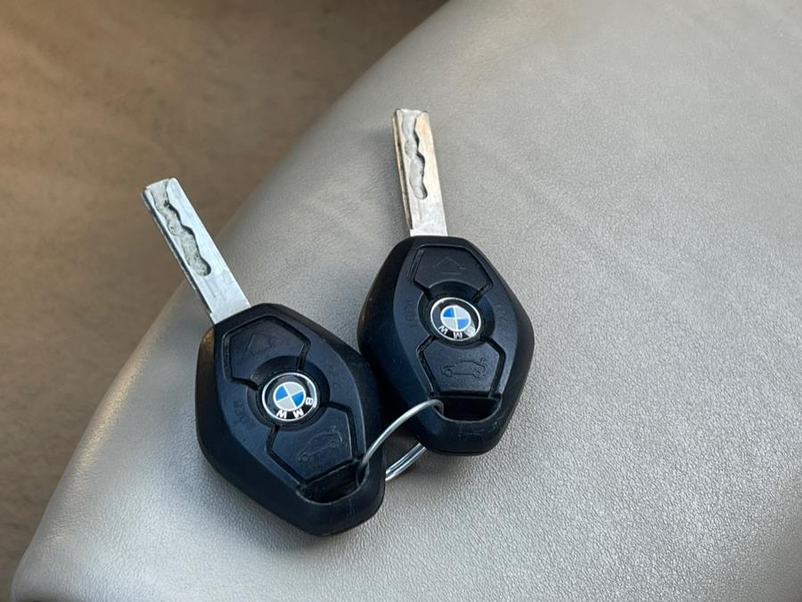 2008 BMW Z4 2dr Roadster 3.0si, available for sale in Irvington , New Jersey | Auto Haus of Irvington Corp. Irvington , New Jersey 2008 BMW Z4 2dr Roadster 3.0si, available for sale in Irvington , New Jersey | Auto Haus of Irvington Corp. Irvington , New Jersey