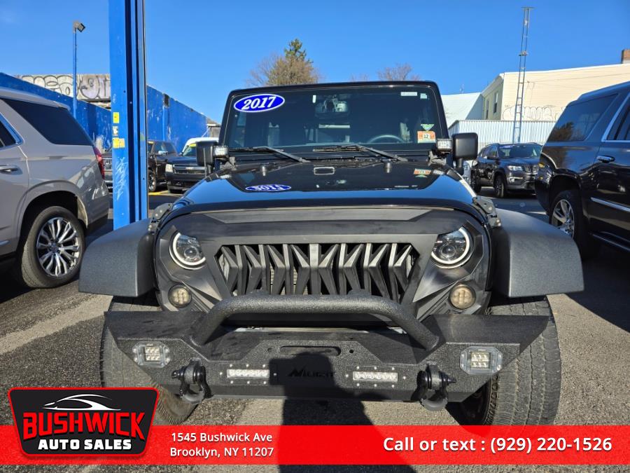 Used 2017 Jeep Wrangler Unlimited in Hempstead, New York | VIP Auto Credit Express. Hempstead, New York