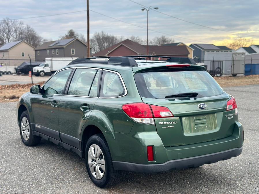 2010 Subaru Outback 2.5i photo 5