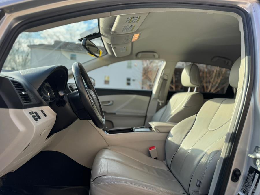 2014 Toyota Venza XLE photo 20