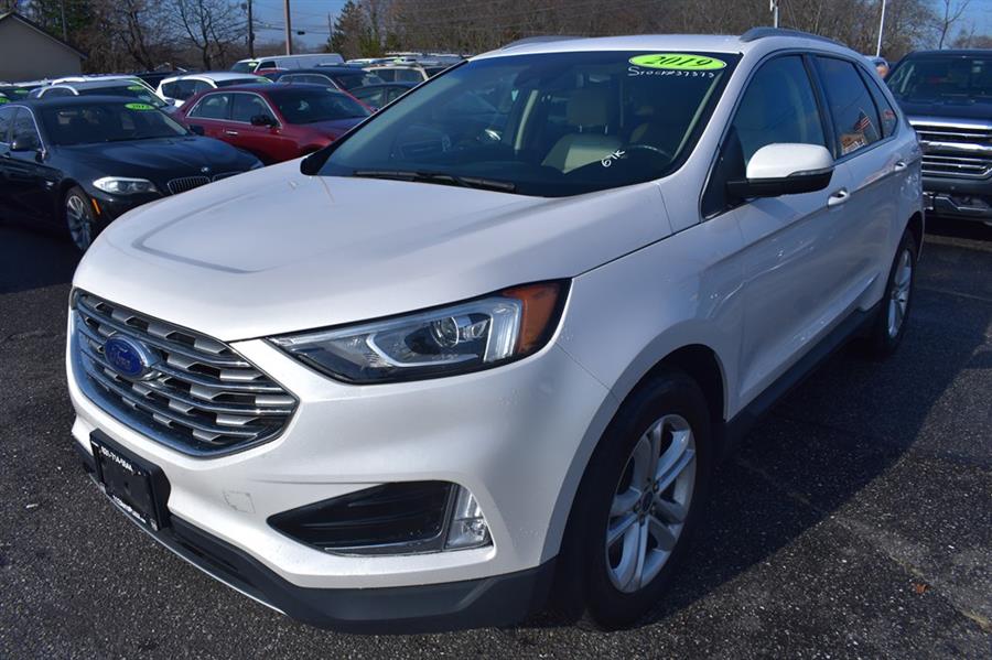 2019 Ford Edge SEL photo 3