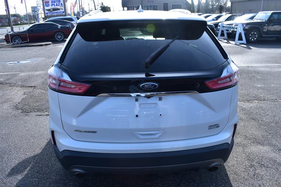 2019 Ford Edge SEL photo 6