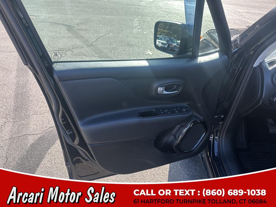 2017 Jeep Renegade Latitude 4x4, available for sale in Tolland, Connecticut | Arcari Motor Sales. Tolland, Connecticut 2017 Jeep Renegade Latitude 4x4, available for sale in Tolland, Connecticut | Arcari Motor Sales. Tolland, Connecticut