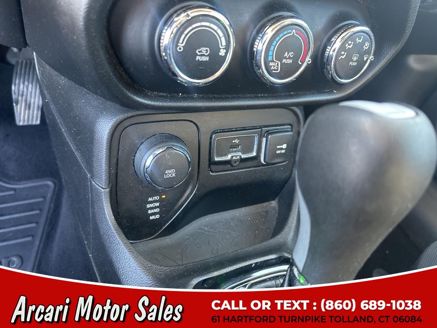 2017 Jeep Renegade Latitude 4x4, available for sale in Tolland, Connecticut | Arcari Motor Sales. Tolland, Connecticut 2017 Jeep Renegade Latitude 4x4, available for sale in Tolland, Connecticut | Arcari Motor Sales. Tolland, Connecticut