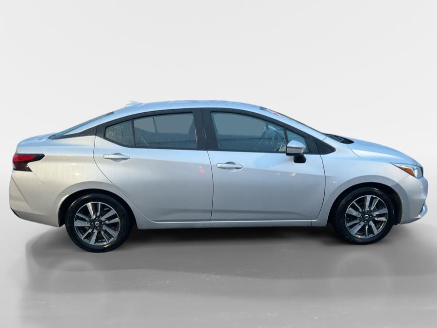 2021 Nissan Versa Sedan SV photo 5