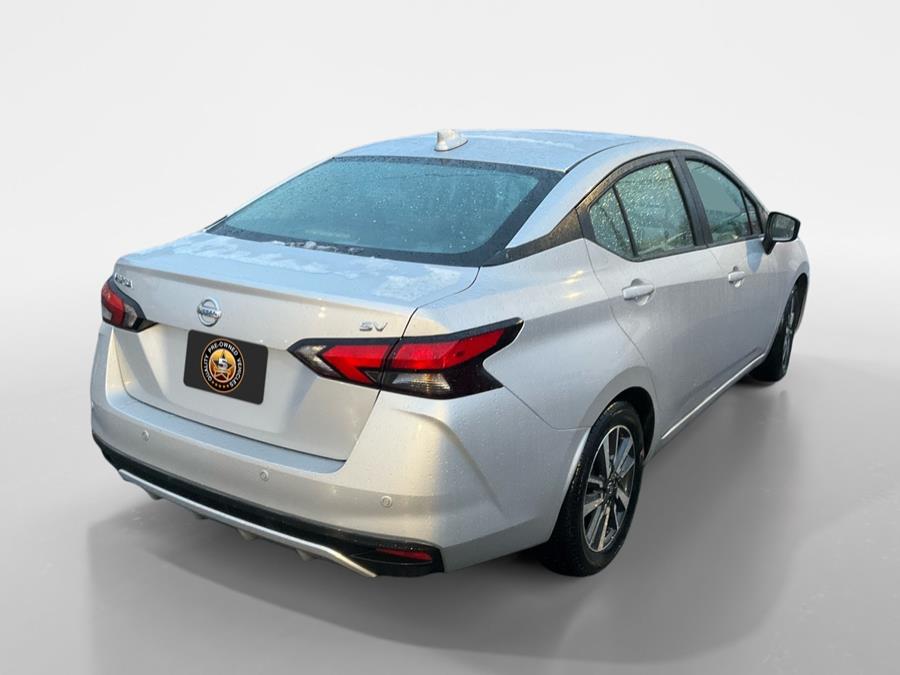 2021 Nissan Versa Sedan SV photo 4