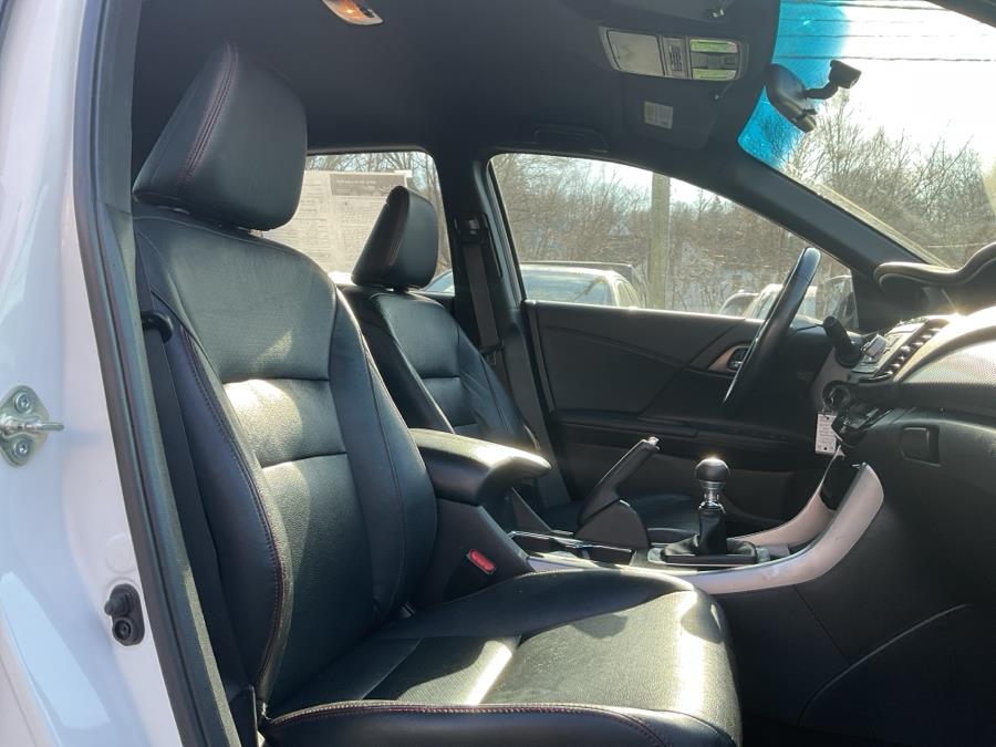 2017 Honda Accord Sedan Sport SE Manual, available for sale in Waterbury, Connecticut | Jim Juliani Motors. Waterbury, Connecticut 2017 Honda Accord Sedan Sport SE Manual, available for sale in Waterbury, Connecticut | Jim Juliani Motors. Waterbury, Connecticut