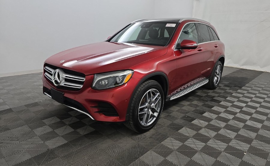 Used 2019 Mercedes-Benz GLC in Hempstead, New York | VIP Auto Credit Express. Hempstead, New York